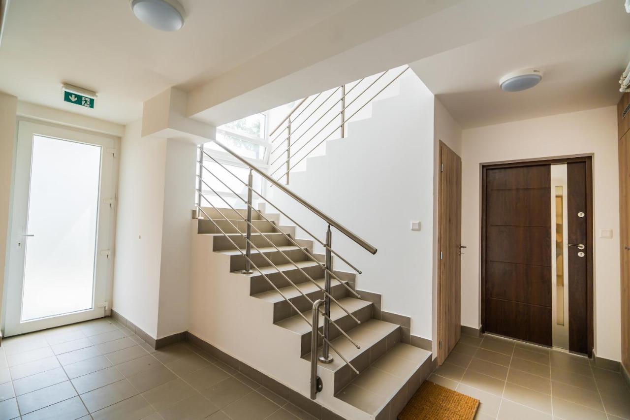 Gemini Apartments Siofok I., Iii. ภายนอก รูปภาพ