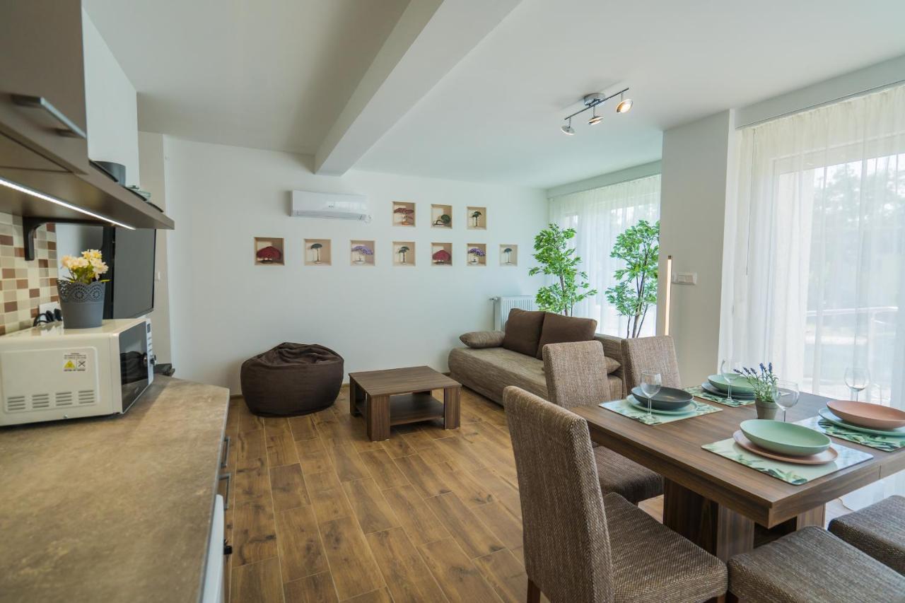 Gemini Apartments Siofok I., Iii. ภายนอก รูปภาพ